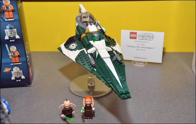 New York Toy Fair : Photo du set LEGO 9498 Saesee Tiin's Starfighter