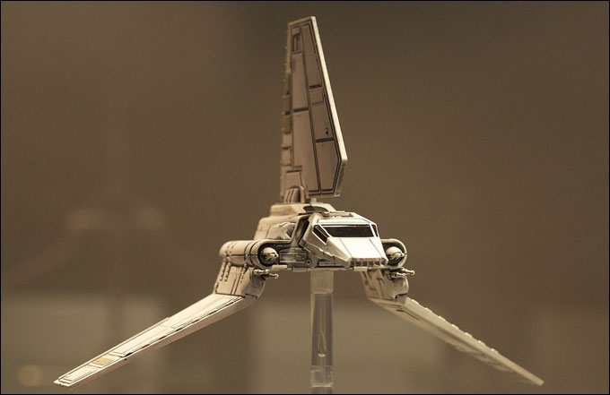 Lamba Class Imperial Shuttle pour X-Wing Miniatures